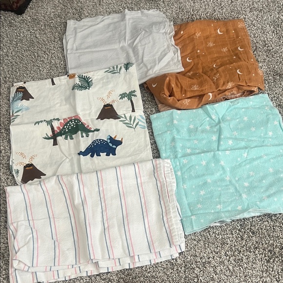 Assorted Baby Blankets - Picture 2 of 2